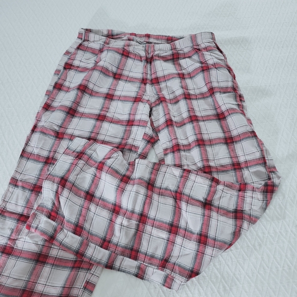 3 Sets of Plaid Pajama Pant Sets - Picture 6 of 13